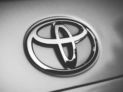Продажи Toyota падают шестой месяц подряд из-за слабого спроса в Китае.