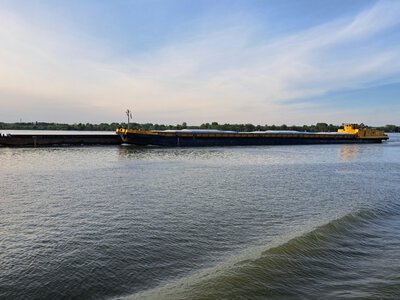 Украина и Румыния договорились об оперативных решениях по ускорению движения судов по Сулинскому каналу