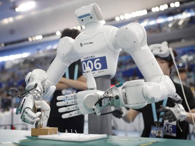 AGIBOT завоевала 46 медалей на Всемирных играх гуманоидных роботов