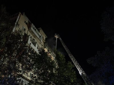 Российская атака на Киев привела к пожару в девятиэтажном доме