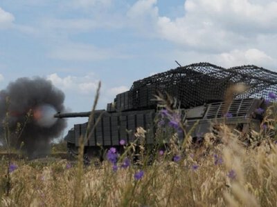 На фронте зафиксировано более 240 боевых столкновений: ВСУ уничтожили 3 танка, 4 БМП, 25 артиллерийских систем и 1420 оккупантов