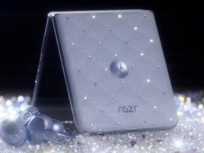 Motorola готовит Swarovski-версию складного смартфона Razr 70