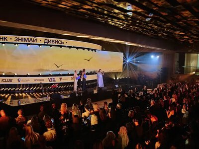 Более 80 фильмов и особый «Золотой Дюк»: в Киеве открыли Одесский кинофестиваль