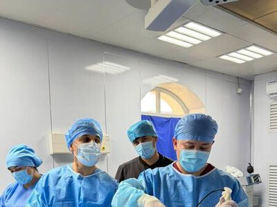 Более 100 консультаций и сложные операции: специалисты ННЦТО продолжают работу в Таджикистане