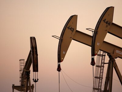  Нефть рванула вверх: Brent подорожала почти на 5% за день 