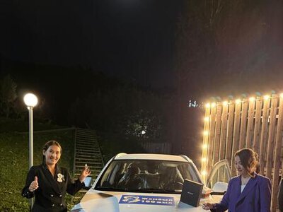«100 күнде 100 өлең»: астаналық мектеп директоры автокөлік жеңіп алды