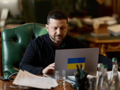 Зеленский поручил обеспечить дома резервным энергоснабжением
