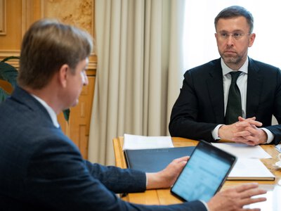 С 1 сентября зарплаты работников образования вырастут ещё на 20 %: изменится и система оплаты труда