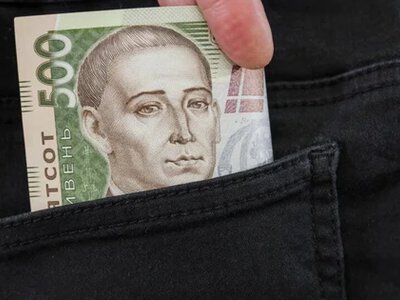 Украинцы стали занимать гораздо большие суммы микрокредитов: сколько задолжали