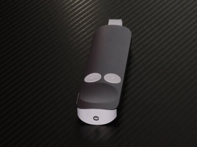 Logitech Spotlight 2 – функциональный презентер с лазером