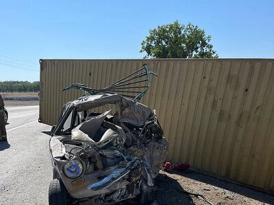 Смертельное ДТП на трассе под Одессой: столкнулись ВАЗ и грузовик DAF
