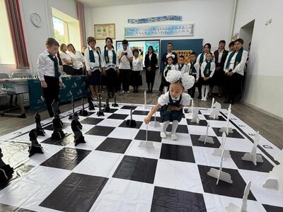 В Караганде открыли современный кабинет шахмат для детей