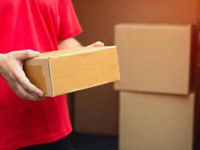 НДС на посылки стоимостью до 150 евро планируется ввести в Украине: что решила Рада
