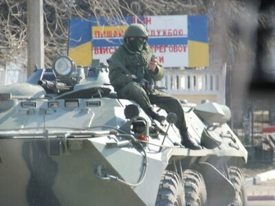 «В Крыму потеряли одного военного». Как было на самом деле в 2014-м? Разъясняем