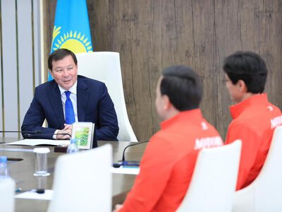 Асхат Шахаров принял чемпиона Азии и мира Ерлика Сертай