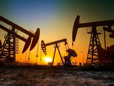 Нефть продолжает дорожать после новых ударов США и Ирана