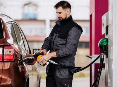 Ценовой скачок на АЗС: 2 сентября в Украине подорожали все виды топлива, а дизель приблизился к 99 грн