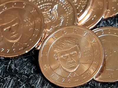 Трамп стал первым за сто лет живым президентом США, изображенным на американских деньгах