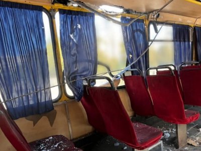  В Херсоне российский дрон атаковал маршрутку: пятеро раненых, есть тяжелые 