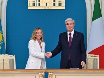  Токаев поздравил Мелони с рекордным сроком работы правительства Италии 