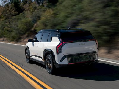 Kia EV3 вийшов у США з ціною від 29 890 доларів: запас ходу сягає 516 км