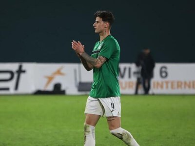 Əliyev Albaniyada 90 dəqiqəni boşa verdi, üzüldü