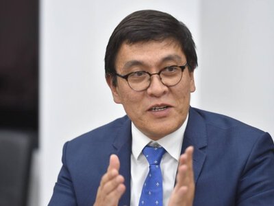 Посол Кыргызстана в США предложил ввести визовый сбор для граждан США
