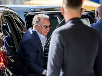 Спецпосланники Трампа прибыли в Москву