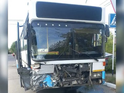  Два человека пострадали в ДТП с автобусом и Hyundai в Костанайской области 