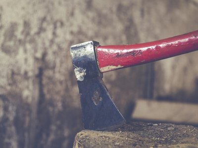  В СКО 66-летнего мужчину подозревают в убийстве 89-летней матери 