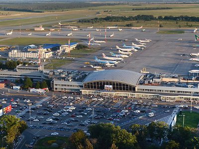 Росія вдарила по Жулянах і Борисполю після розмов про приліт американських переговорників