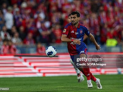 Millinin baş məşqçisi iki futbolçu üçün xaricə yollanır