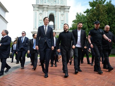 Зеленский начал переговоры со специальными представителями Трампа в Киеве