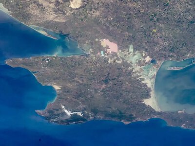 Россия обустраивает базу морских дронов в Крыму: чем это угрожает Одесской области