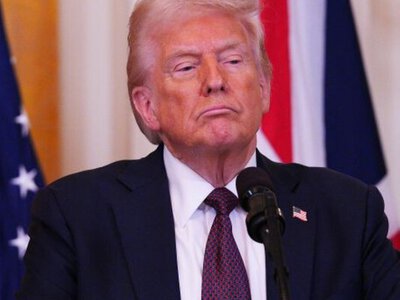 Рейтинг Трампа рекордно обрушился
