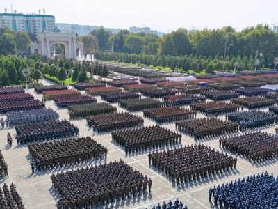 В Душанбе прошел военный парад к 35-летию независимости Таджикистана