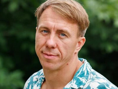 Известный артист поразил размером зарплаты, которую он получает в одесском театре (Видео)