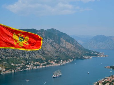 Черногория выдворила шестерых граждан Украины из-за подозрений в связях с организованной преступной группой