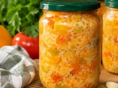 Рис з овочами на зиму: ситна заготівля, яку можна подати як гарнір або готову страву