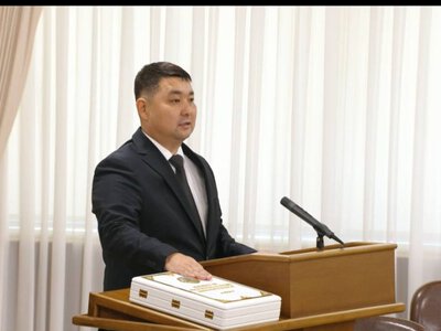  Новый министр по ЧС принял присягу 