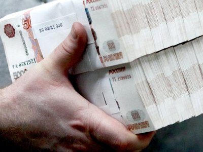 Российские олигархи, в том числе окружение Путина, вывели за границу $12 млрд