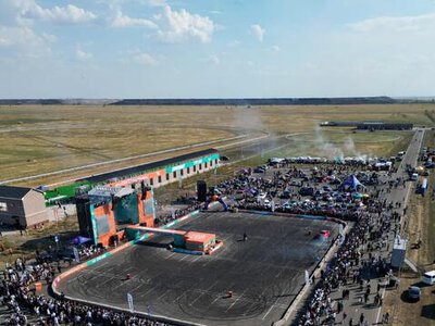 Павлодар объединил автоспорт, музыку и автомобильную культуру на фестивале LowKzMeet