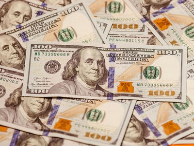 Украина потеряла 5% резервов за месяц: НБУ объяснил, что произошло с деньгами