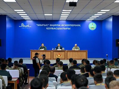 Аким области посетил воинскую часть