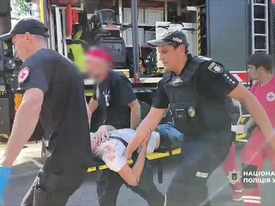 Под Одессой столкнулись два рейсовых автобуса: есть погибшие и десятки пострадавших (видео)