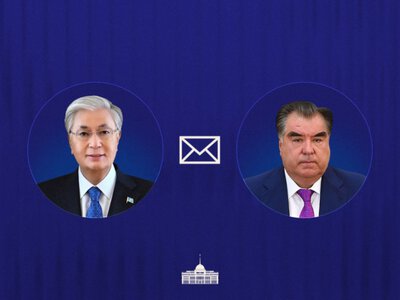  Токаев поздравил Рахмона с 35-летием независимости Таджикистана 