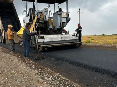 В Каркаралинском районе обновляют дорогу Тегісшілдік – Көктас