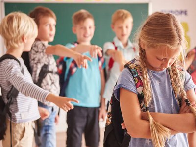 Булинг в школе: когда перевод ребенка может быть правильным решением