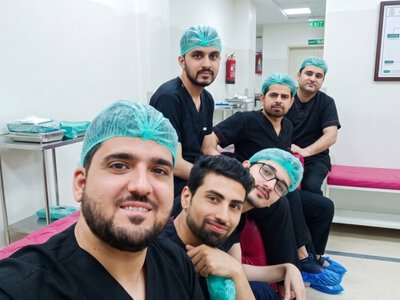 Пакистан обязывает афганских студентов-медиков вернуться в Афганистан