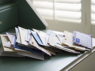 Папери більше не накопичуватимуться на столі: організатори назвали просту систему для пошти й рахунків